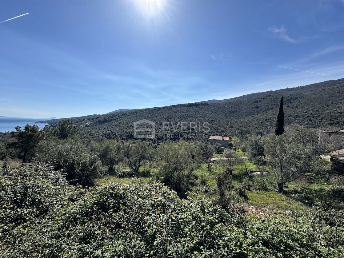 Sveta Marina, Raša, 865m2