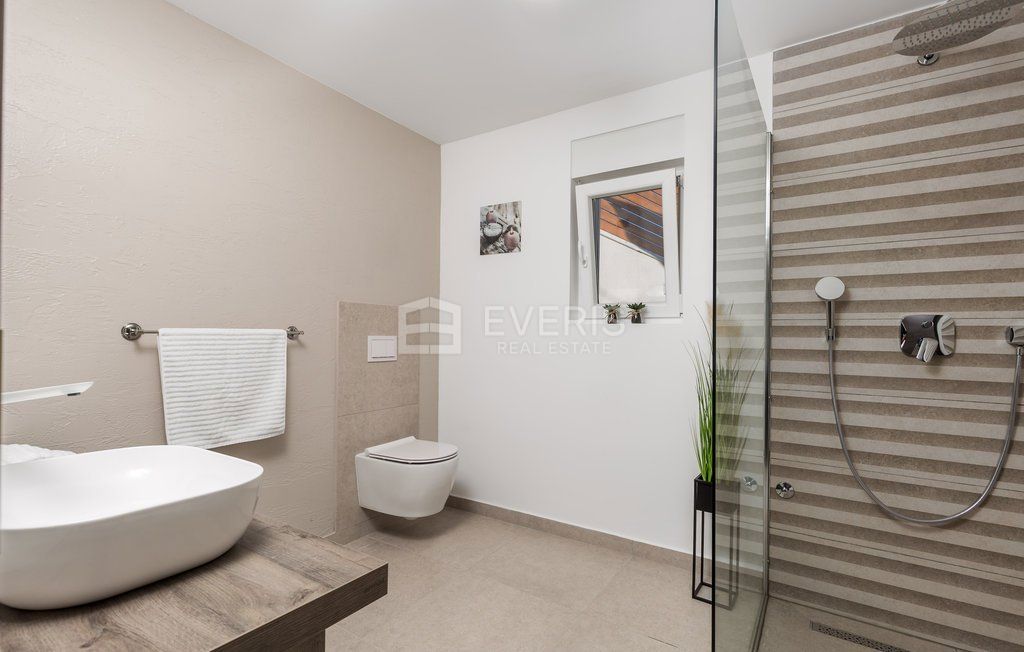 Poljane, Opatija - Okolica, 180m2