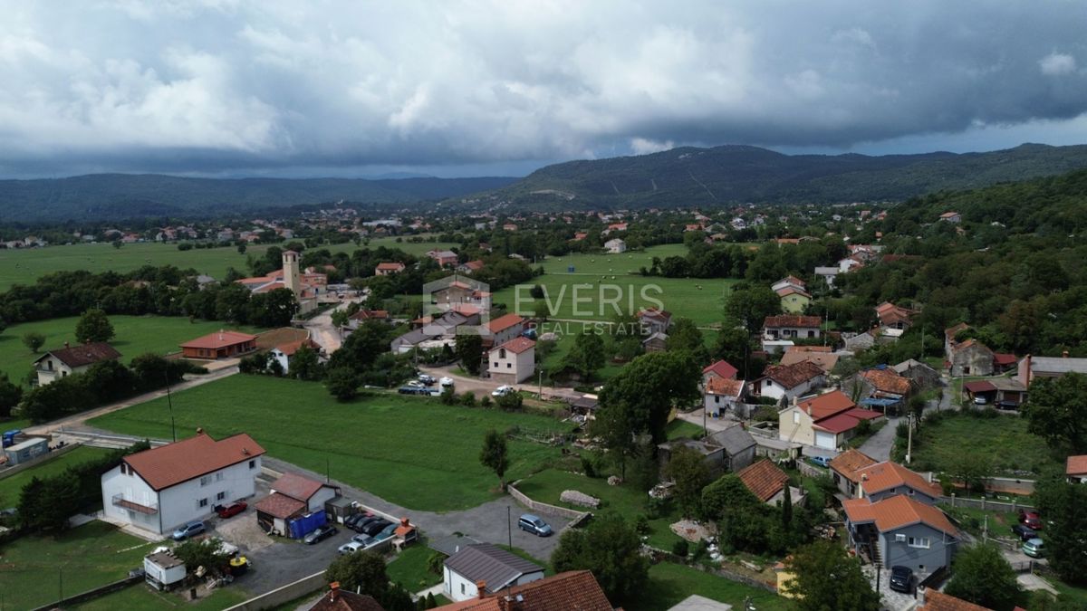 Podhum, Jelenje, 1.395m2