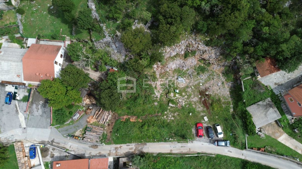 Podhum, Jelenje, 1.395m2