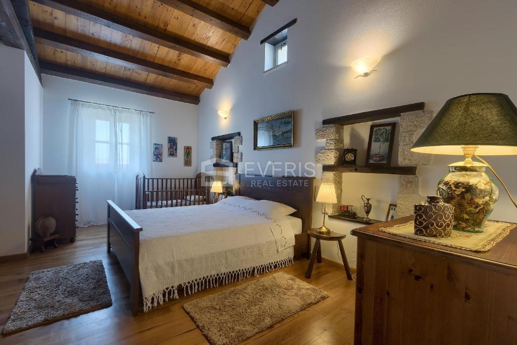 Muntrilj, Tinjan, 245m2