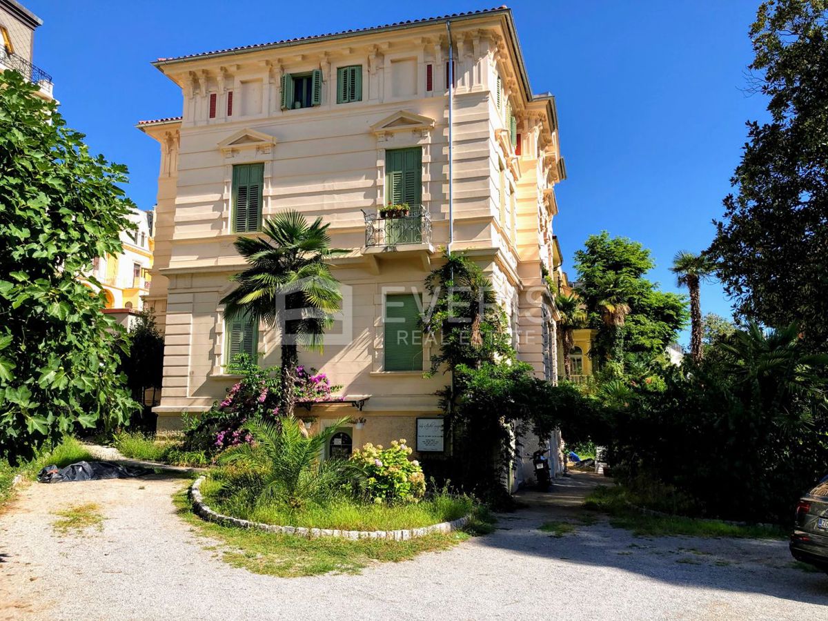 Opatija - Centar, Opatija, 100m2