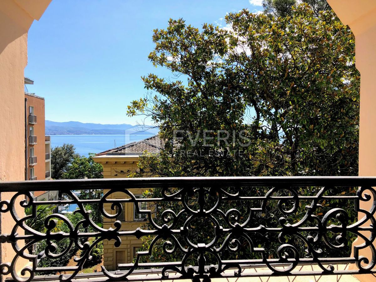 Opatija - Centar, Opatija, 100m2