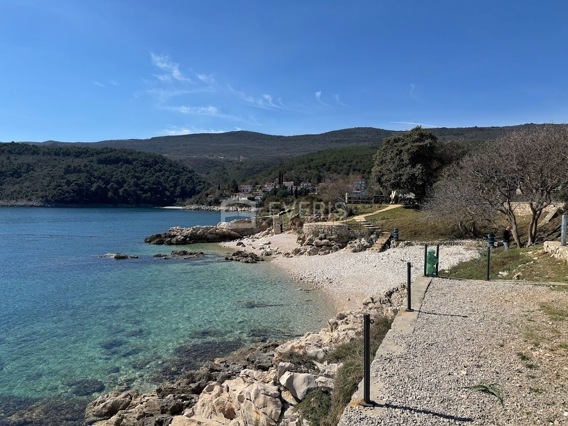 Sveta Marina, Raša, 450m2