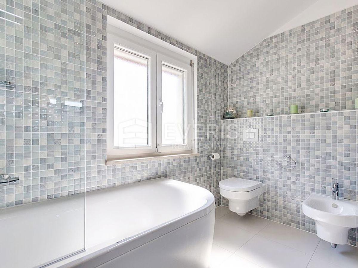 Poljane, Opatija - Okolica, 275m2