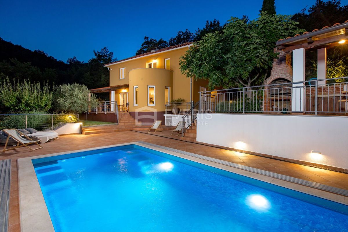 Veprinac, Opatija - Okolica, 192m2