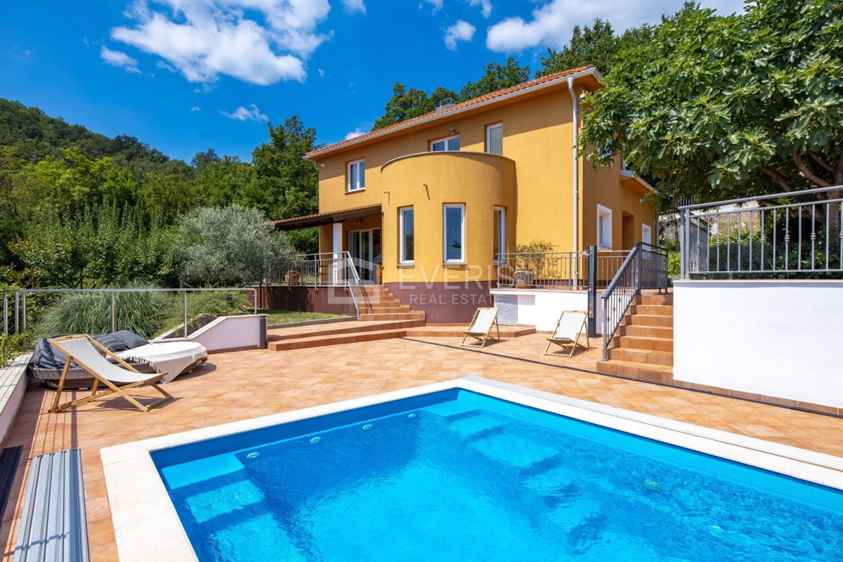 Veprinac, Opatija - Okolica, 192m2