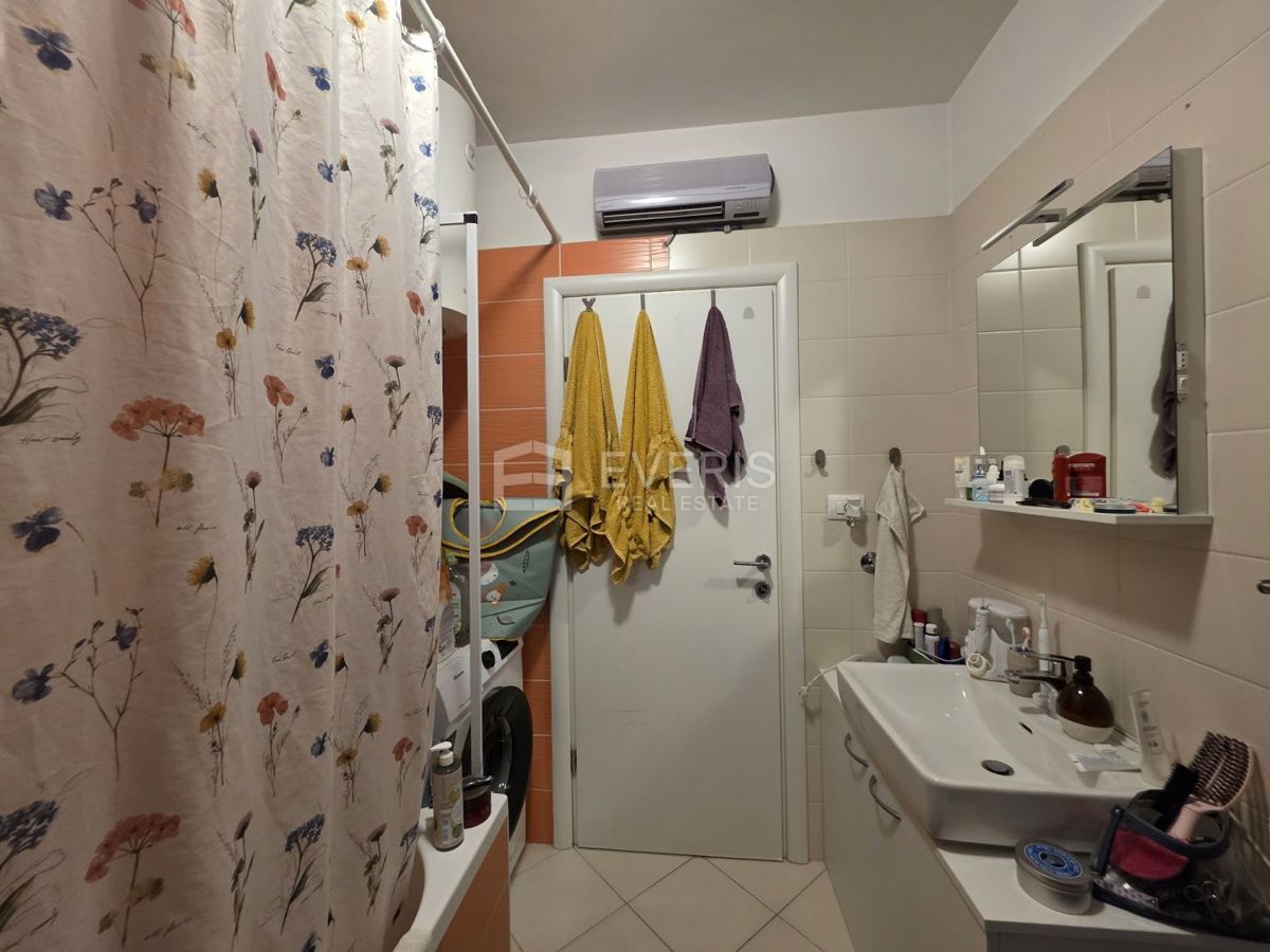 Srdoči, Rijeka, 49m2