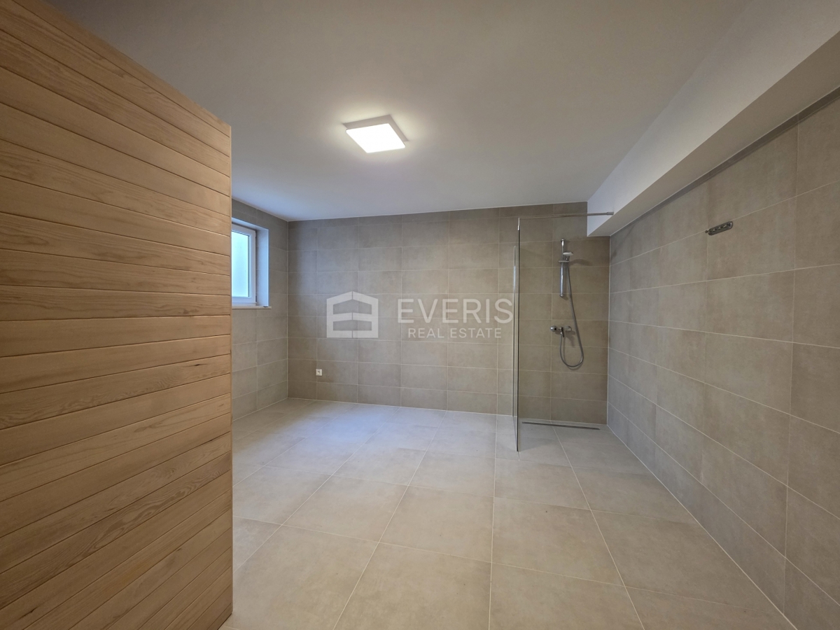 Poljane, Opatija - Okolica, 180m2