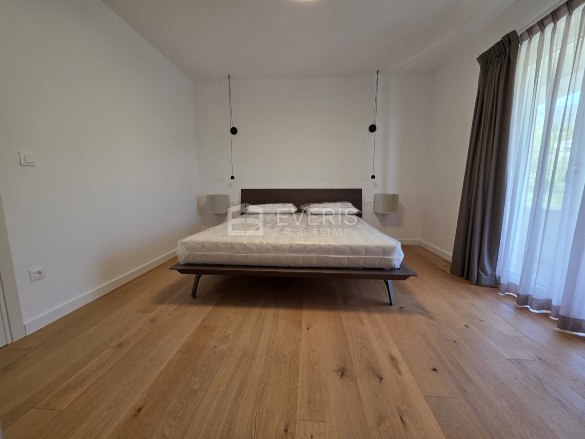 Poljane, Opatija - Okolica, 180m2