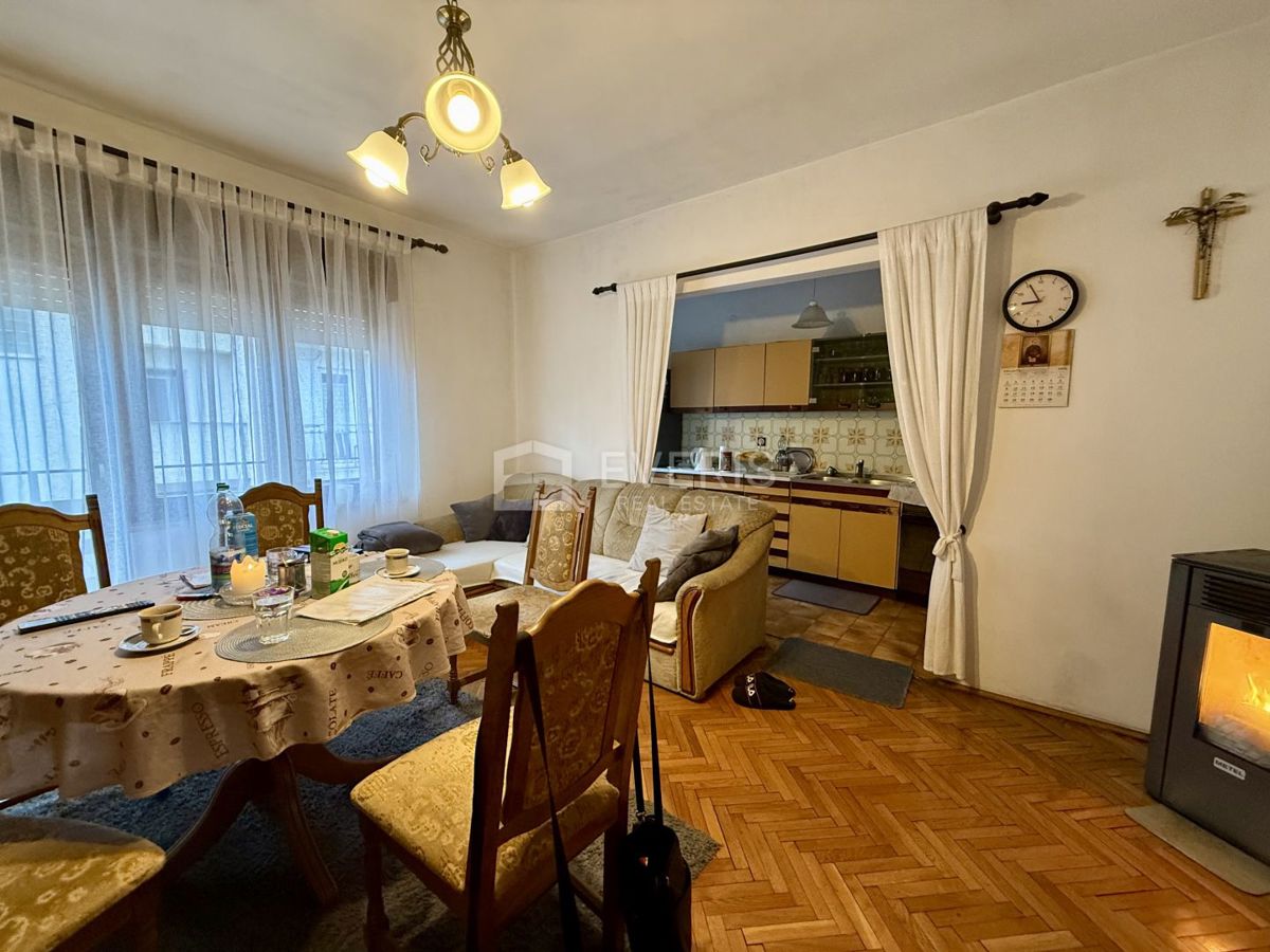 Srdoči, Rijeka, 378m2