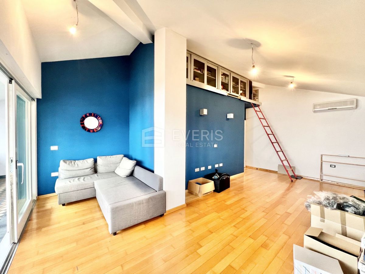 Pobri, Opatija - Okolica, 369m2