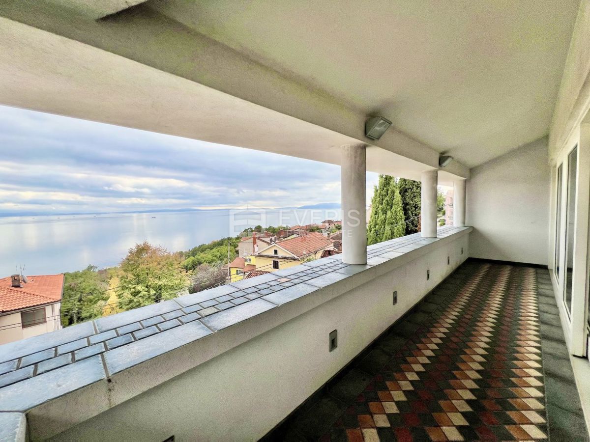 Pobri, Opatija - Okolica, 369m2