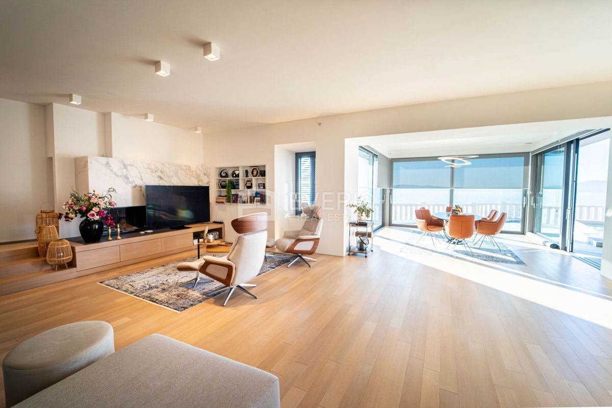 Pećine, Rijeka, 286 m2