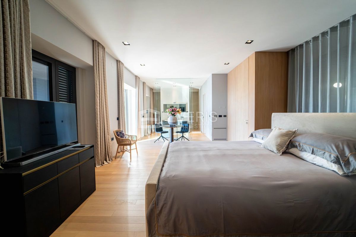 Pećine, Rijeka, 286 m2