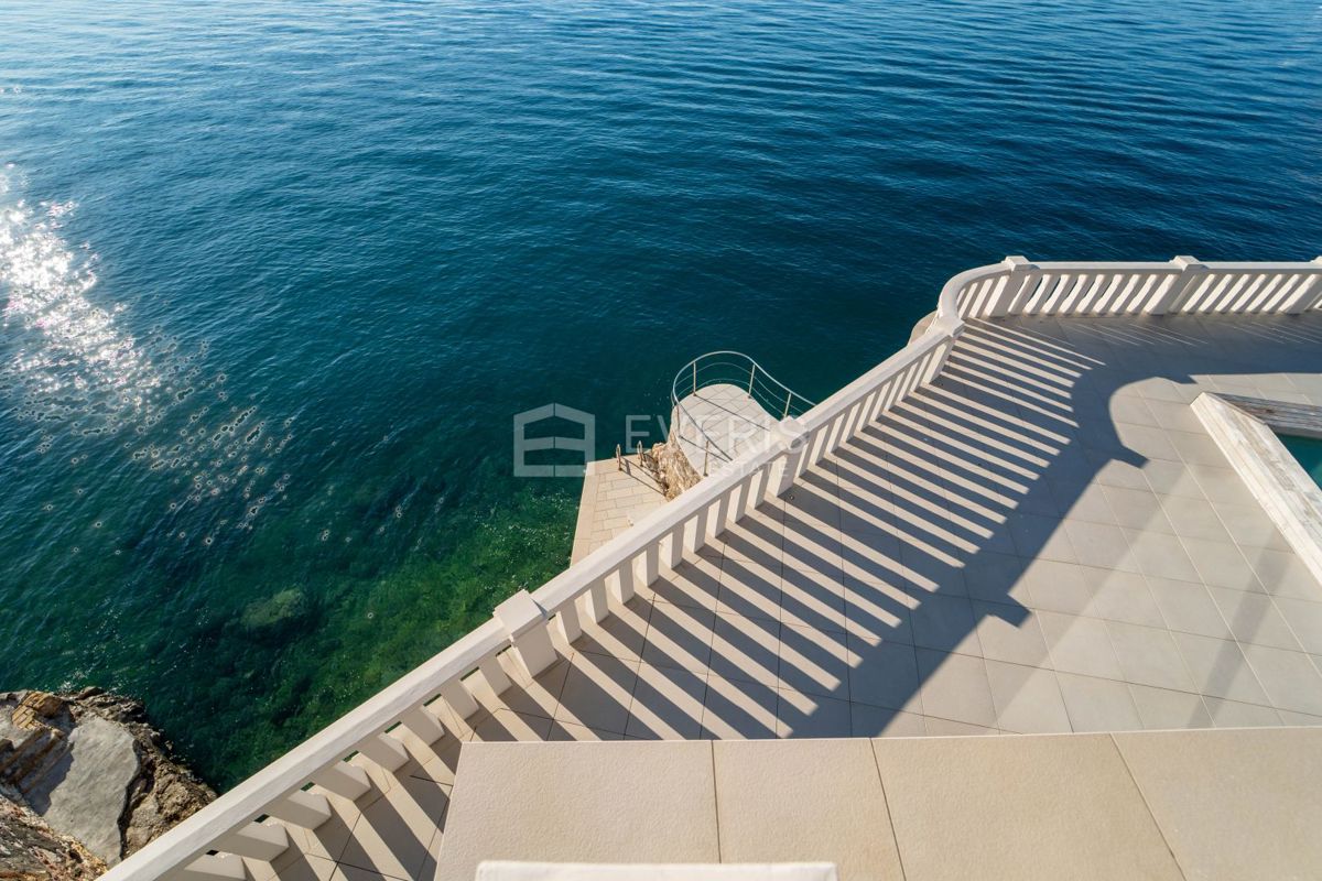 Pećine, Rijeka, 286 m2