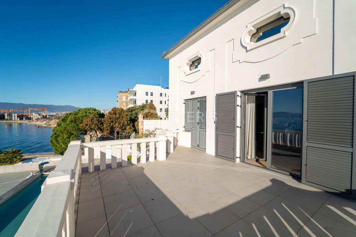 Pećine, Rijeka, 286 m2