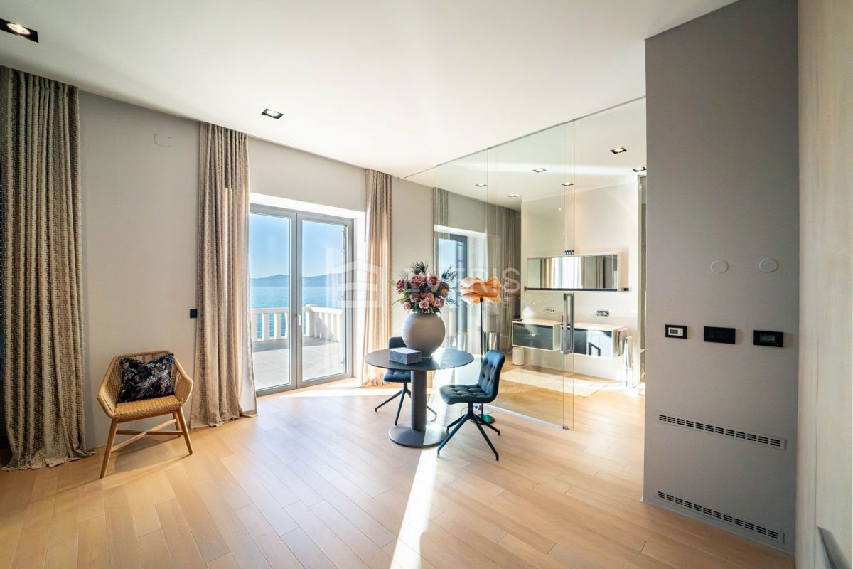 Pećine, Rijeka, 286 m2