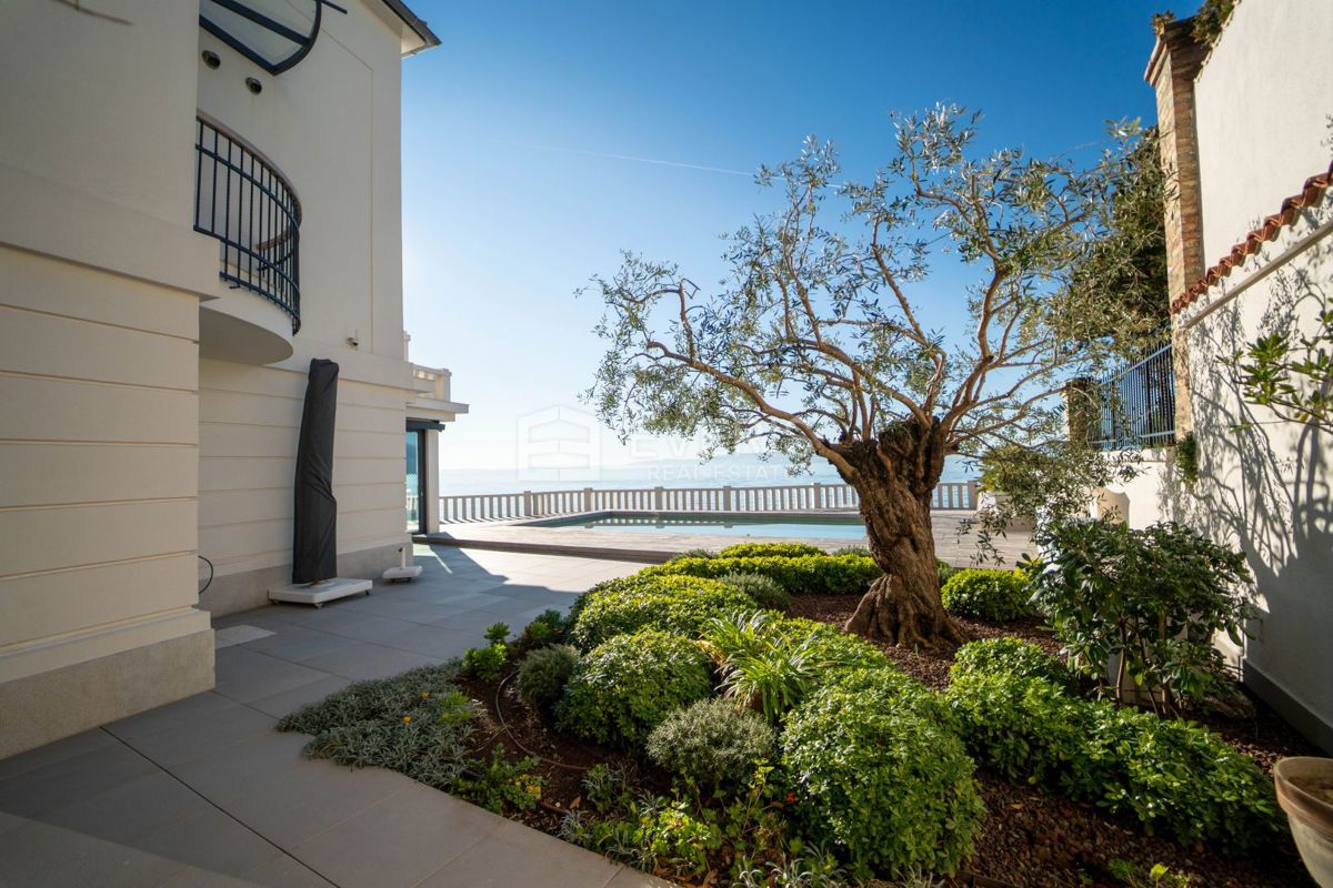 Pećine, Rijeka, 286 m2