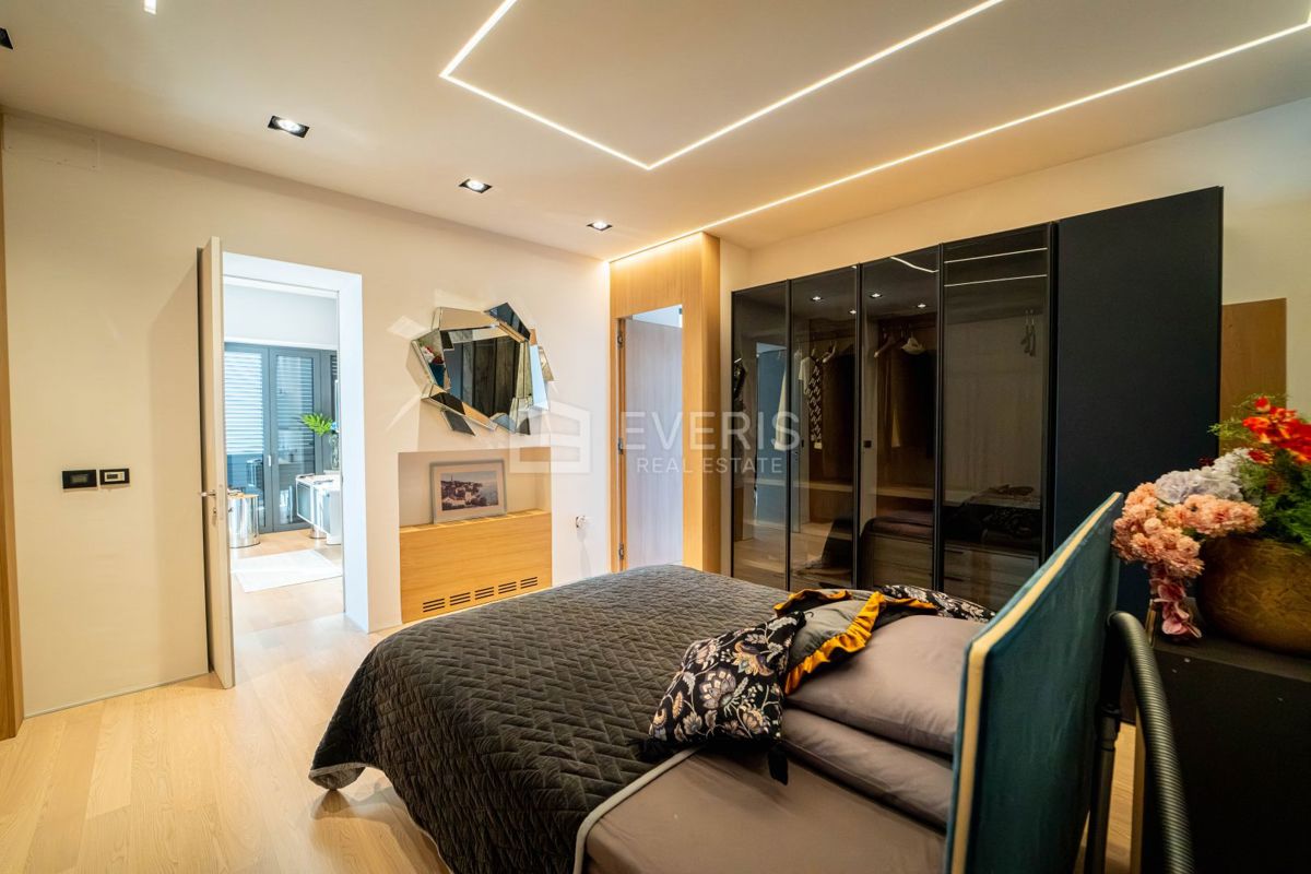 Pećine, Rijeka, 286 m2