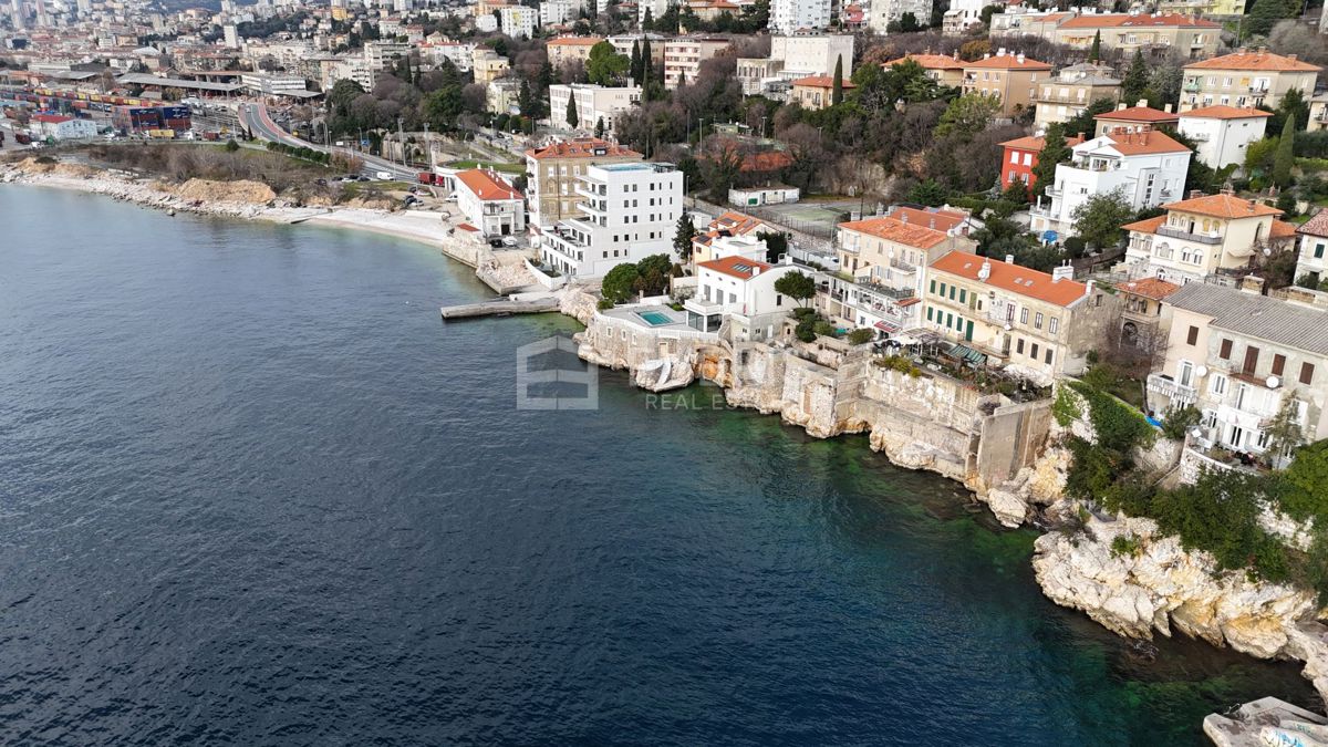 Pećine, Rijeka, 286 m2