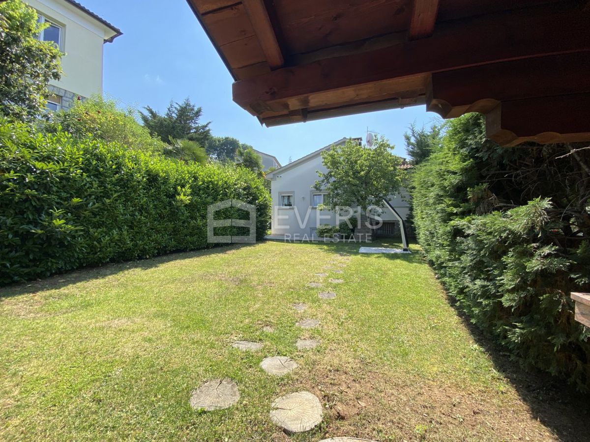 Kantrida, Rijeka, 300m2