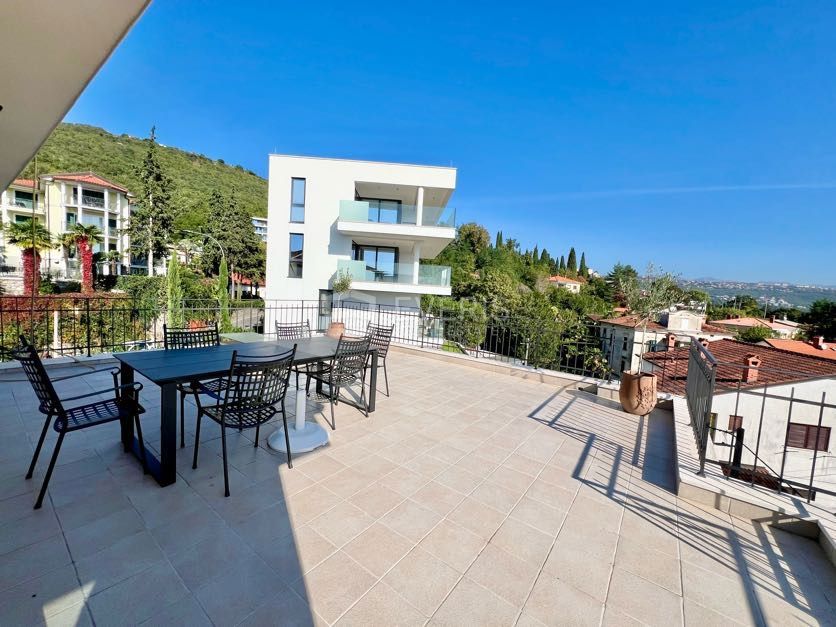 Opatija - Centar, Opatija, 200m2