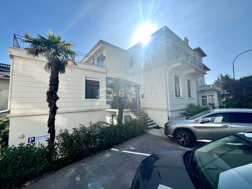 Opatija - Centar, Opatija, 200m2