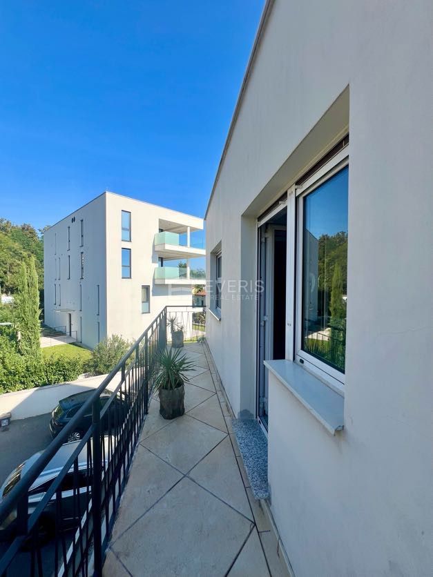 Opatija - Centar, Opatija, 200m2