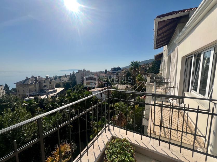 Opatija - Centar, Opatija, 200m2