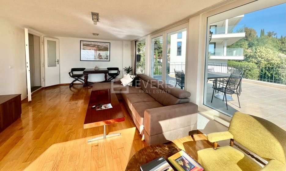 Opatija - Centar, Opatija, 200m2