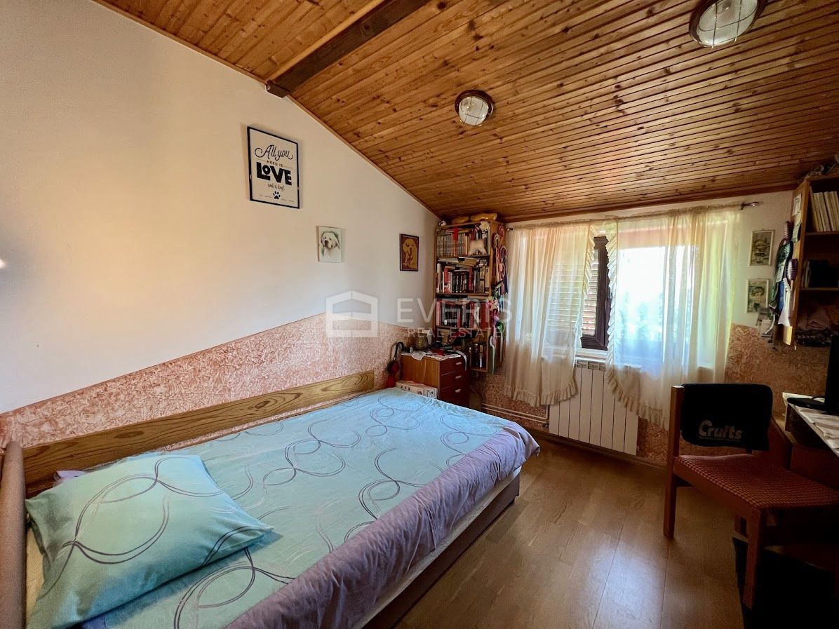 Cernik, Čavle, 320m2