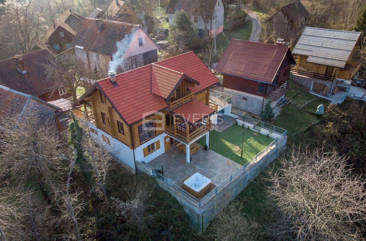 Gornji Turni, Delnice, 207m2