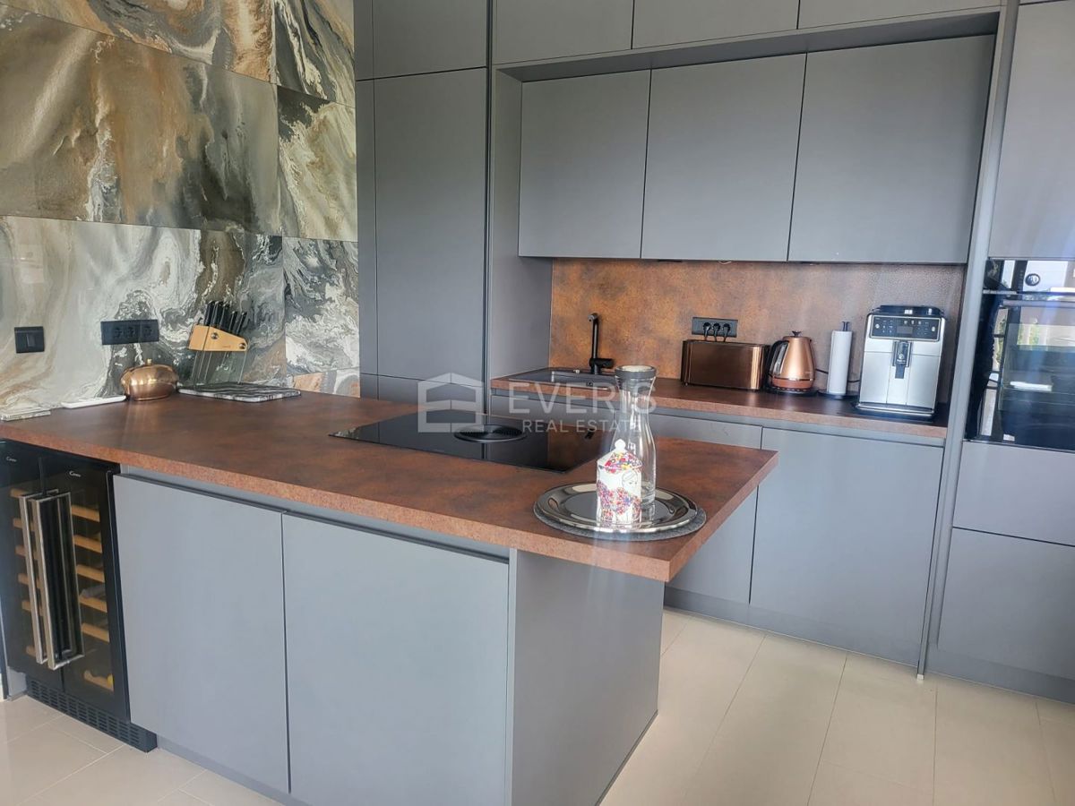 Veprinac, Opatija - Okolica, 289m2