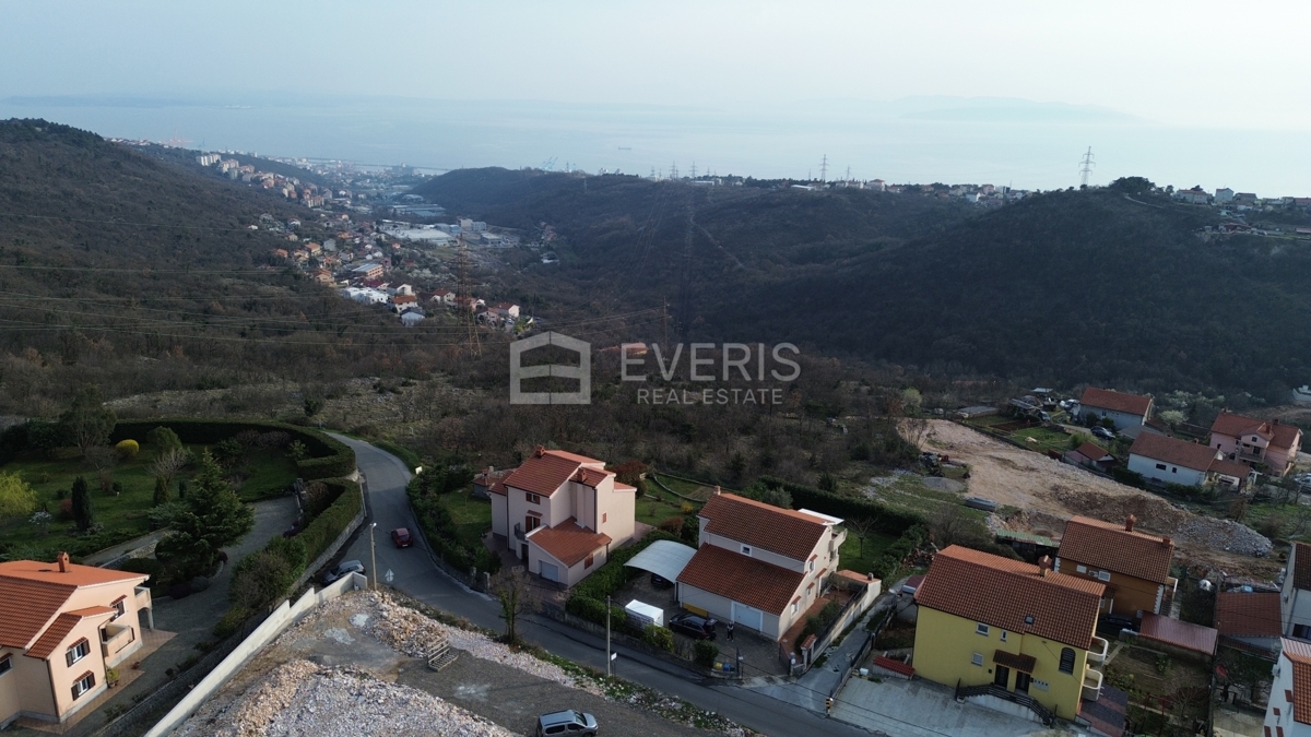 Marinići, Viškovo, 250m2