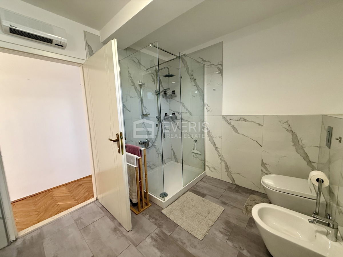 Marinići, Viškovo, 250m2