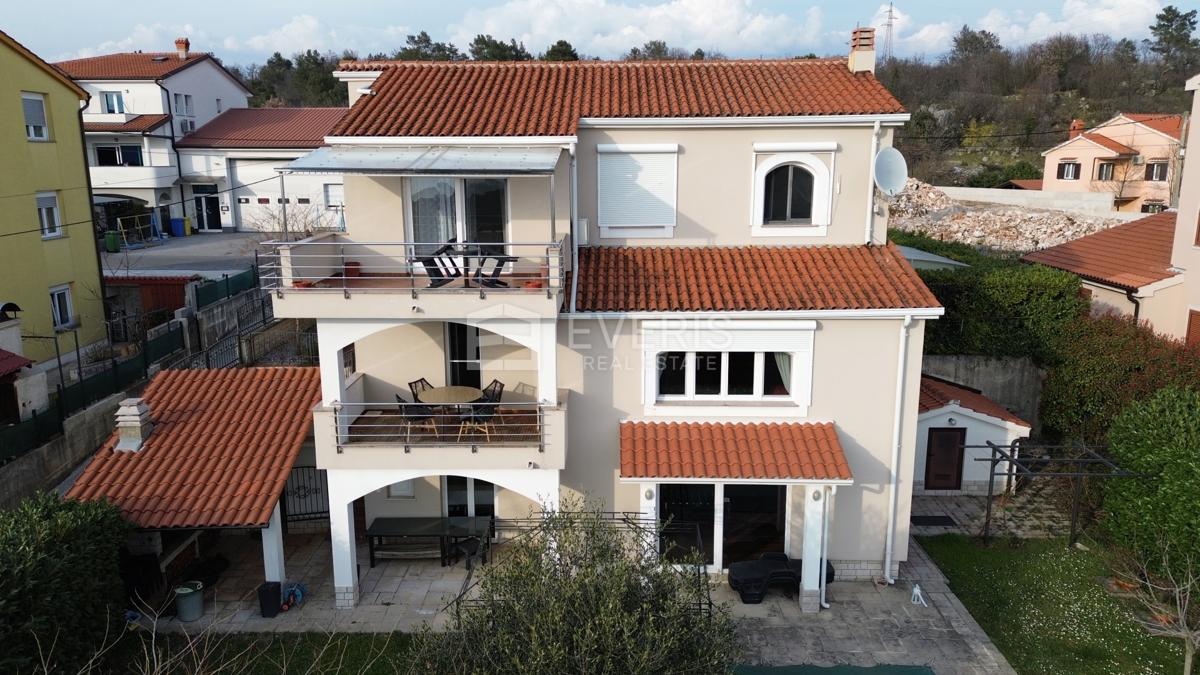 Marinići, Viškovo, 250m2