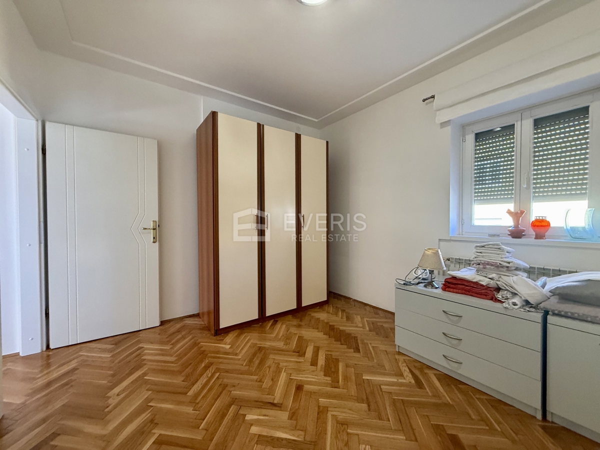 Marinići, Viškovo, 250m2