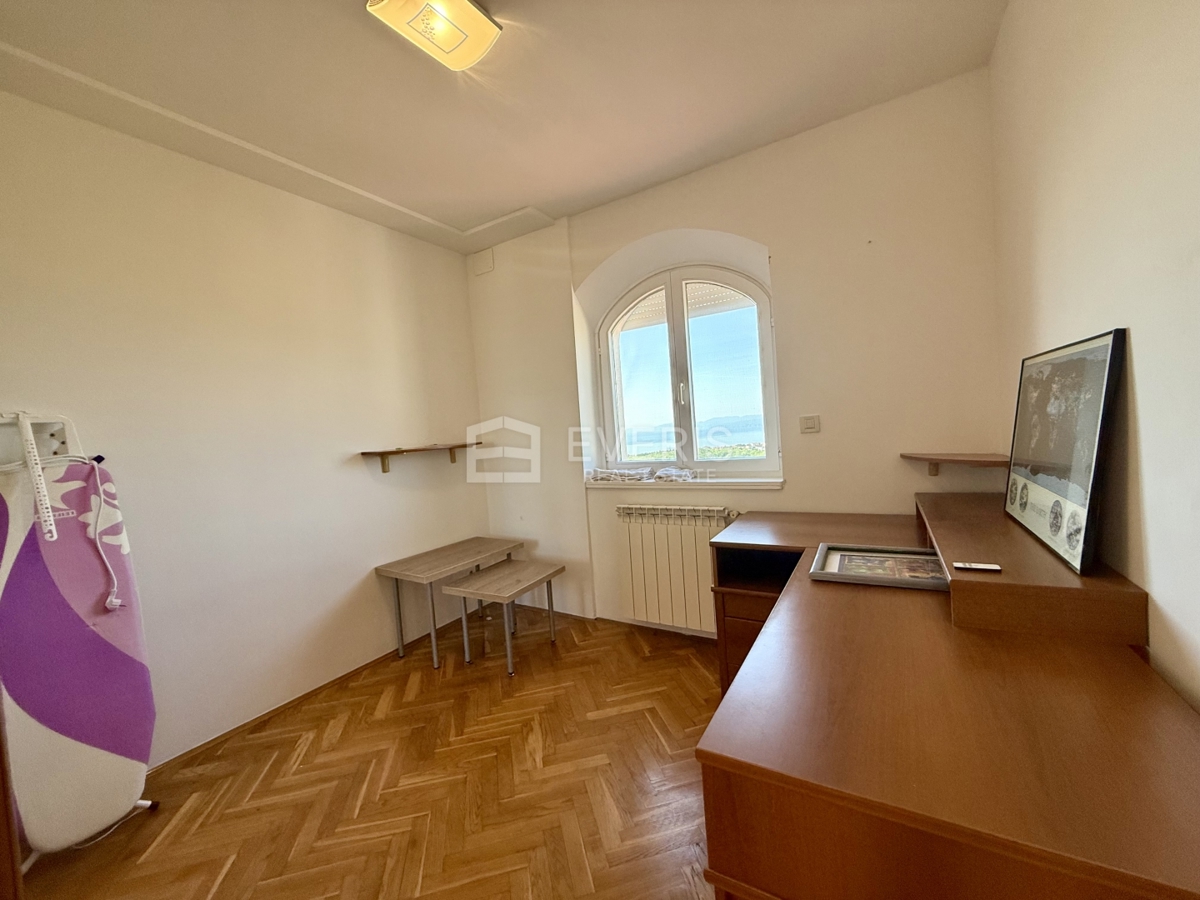 Marinići, Viškovo, 250m2