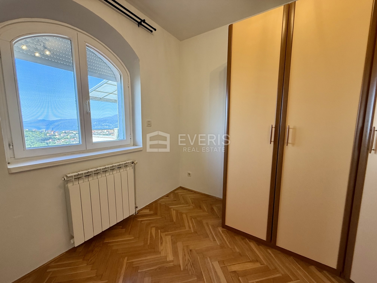 Marinići, Viškovo, 250m2