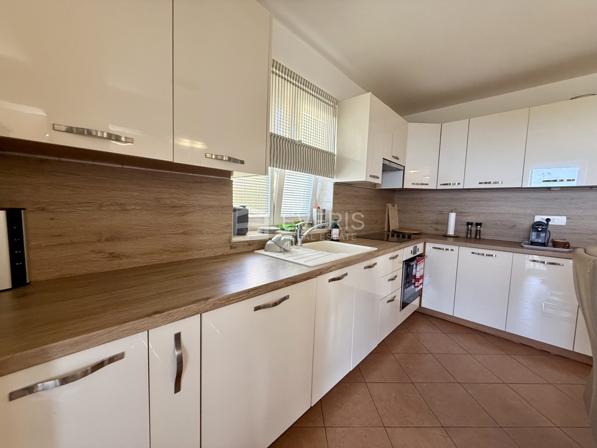 Marinići, Viškovo, 250m2