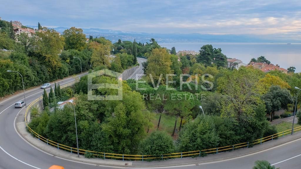 Opatija - Centar, Opatija, 883m2