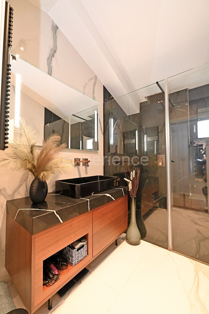 Casa esclusiva con jacuzzi e sistema smart-home, vicino a Parenzo!