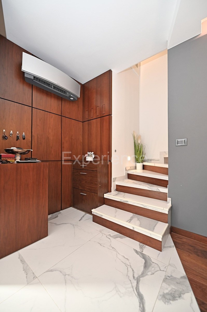 Casa esclusiva con jacuzzi e sistema smart-home, vicino a Parenzo!