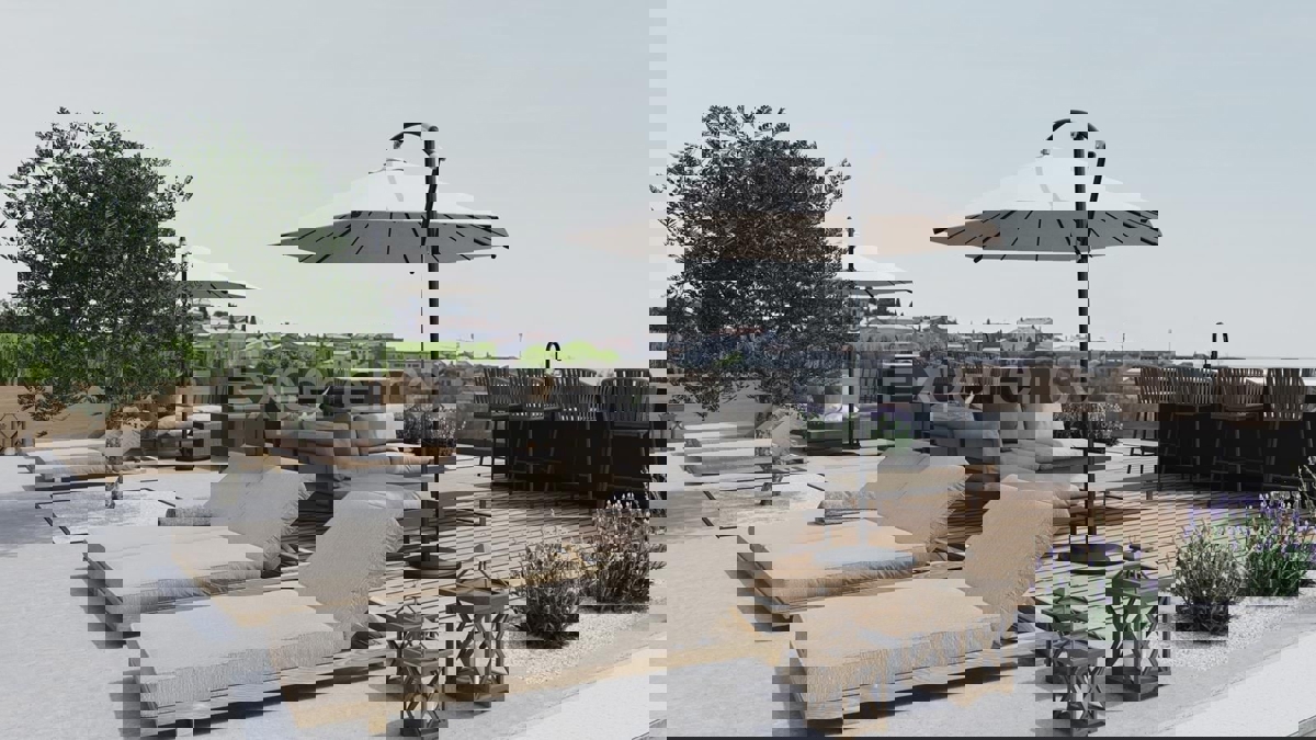 ISTRIA, Tar - appartamento con spaziosa terrazza sul tetto e ascensore!