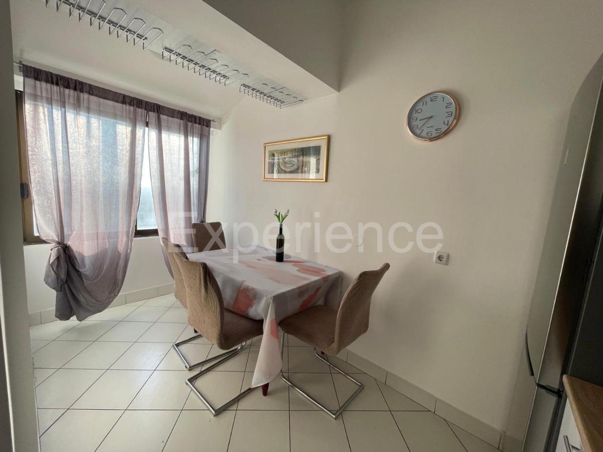 Parenzo - appartamento con 3 camere da letto, VISTA MARE!