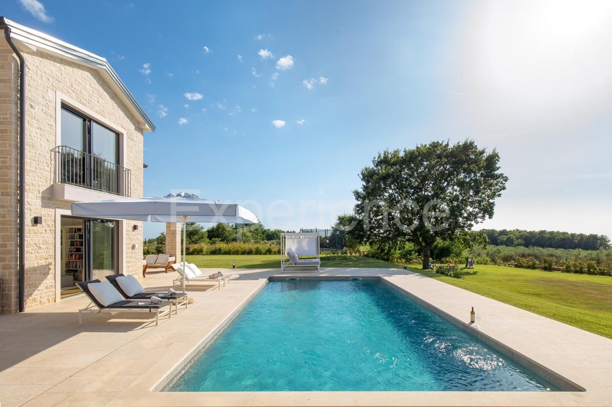 POSIZIONE ESCLUSIVA - lussuosa villa (400 m²) con VISTA MARE aperta!