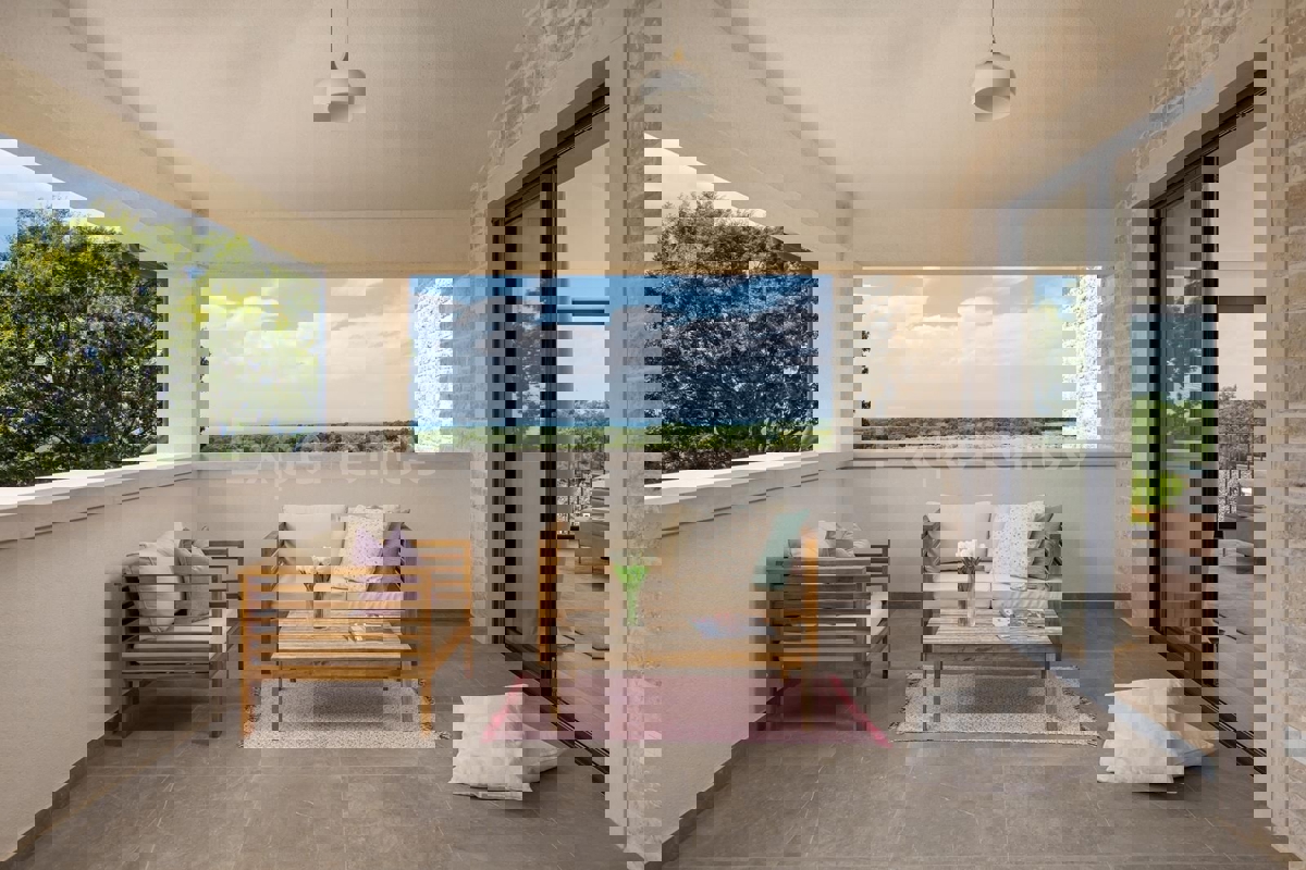 POSIZIONE ESCLUSIVA - lussuosa villa (400 m²) con VISTA MARE aperta!