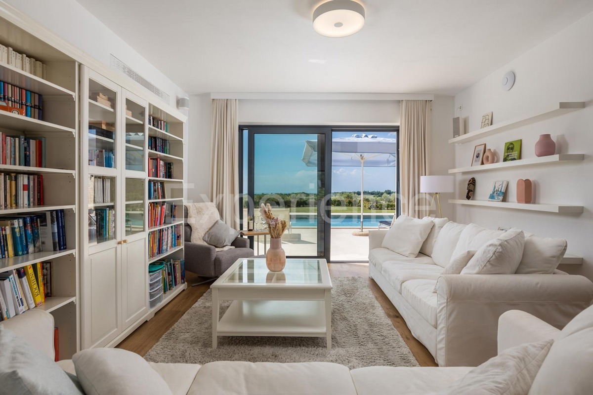 POSIZIONE ESCLUSIVA - lussuosa villa (400 m²) con VISTA MARE aperta!