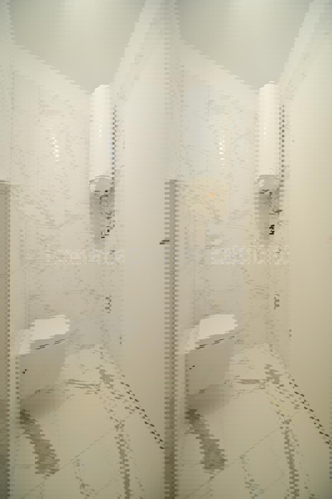 ISTRIA, zona Parenzo – appartamento in un nuovo edificio (54,28 m²), 2. piano